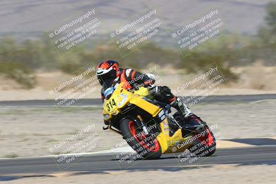 media/Nov-01-2025-CVMA (Sat) [[fc0f7531b8]]/Race 7-Formula Twins-Formula 40 UL/